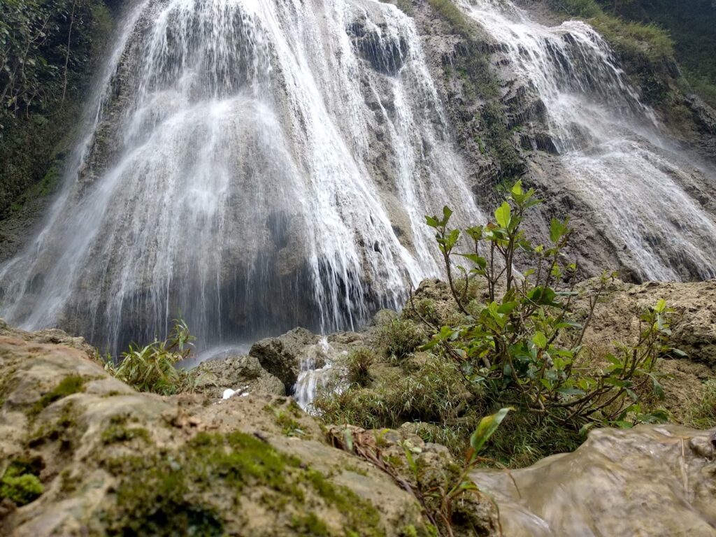 Air Terjun Gulingan - Tempat wisata alama di Grobogan
