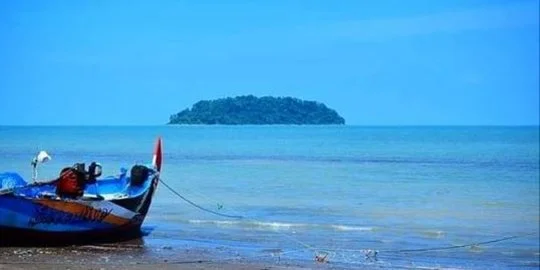 pulau mandalika | tempat wisata di jepara yang lagi hits