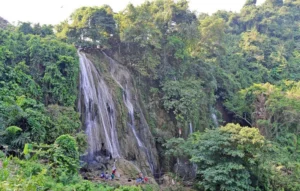 Air-Terjun-Gulingan