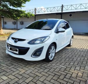 Mazda 2 2012 | Info Jateng Pos