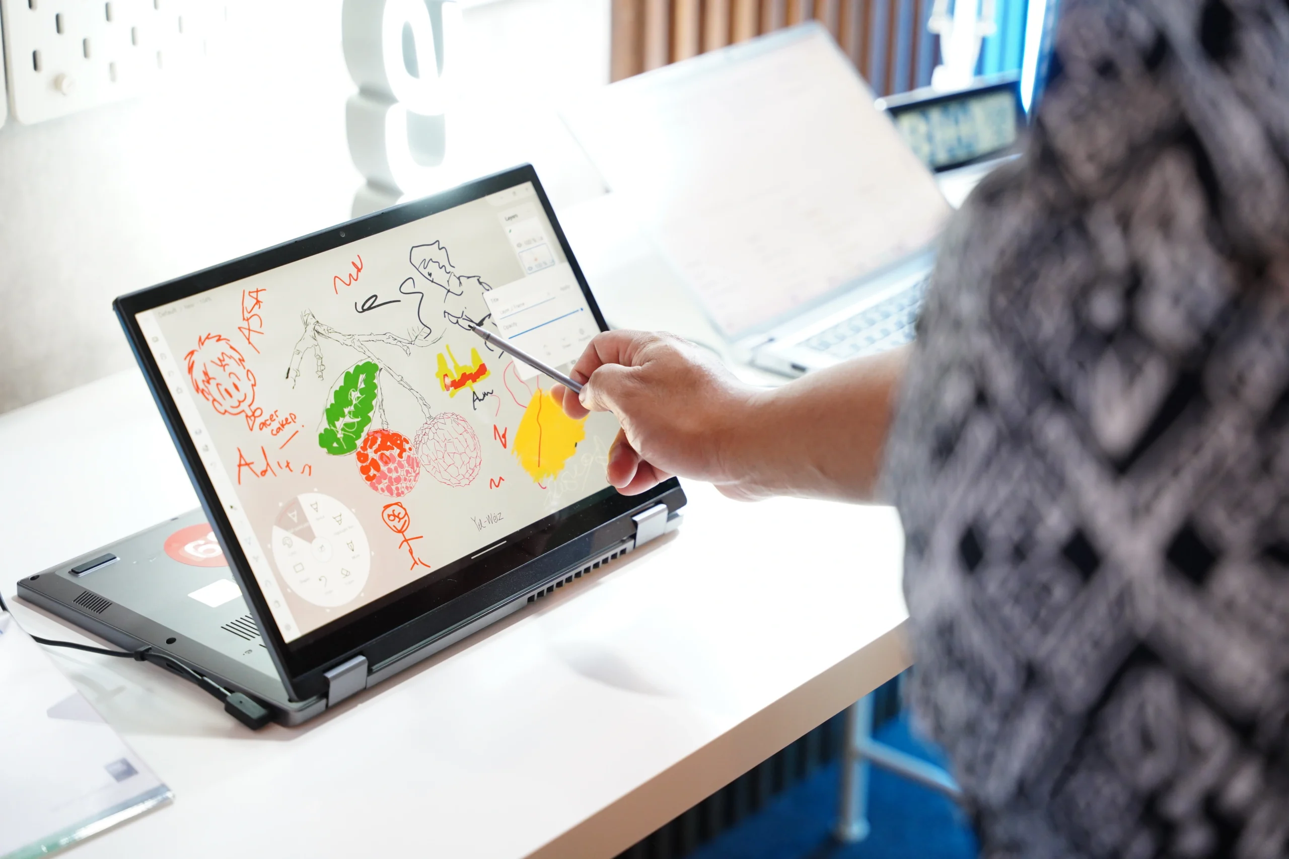 Acer Aspire Spin 14 AI dengan fitur AI dan mendukung sistem belajar mengajar di sekolah