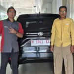 Serah terima Toyota Avanza hitam di showroom Toyota Nasmoco Demak