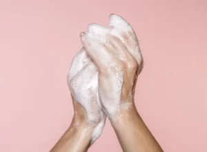 elumor brightening body wash